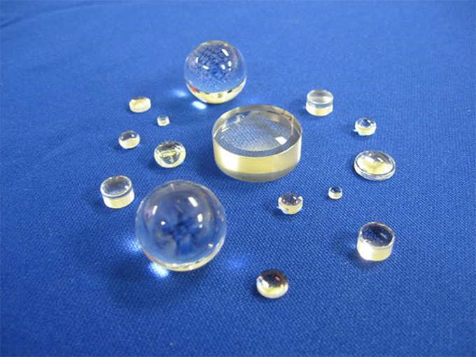 Molded spherical and aspheric lenses
